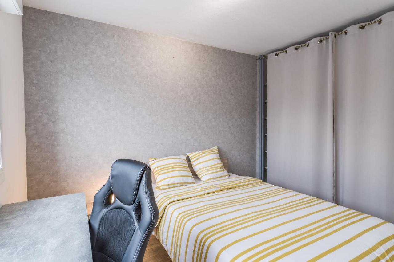 Spacieux Appartement - 6 Personnes - Parking Gratuit Saint-André-les-Vergers Kültér fotó